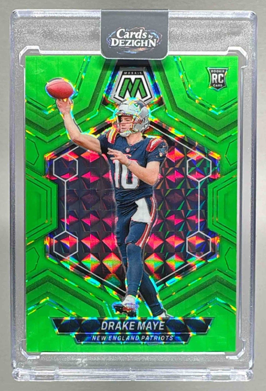 Drake Maye 2024 Panini Mosaic #303 Green Fluorescent Prizm Rookie RC /10