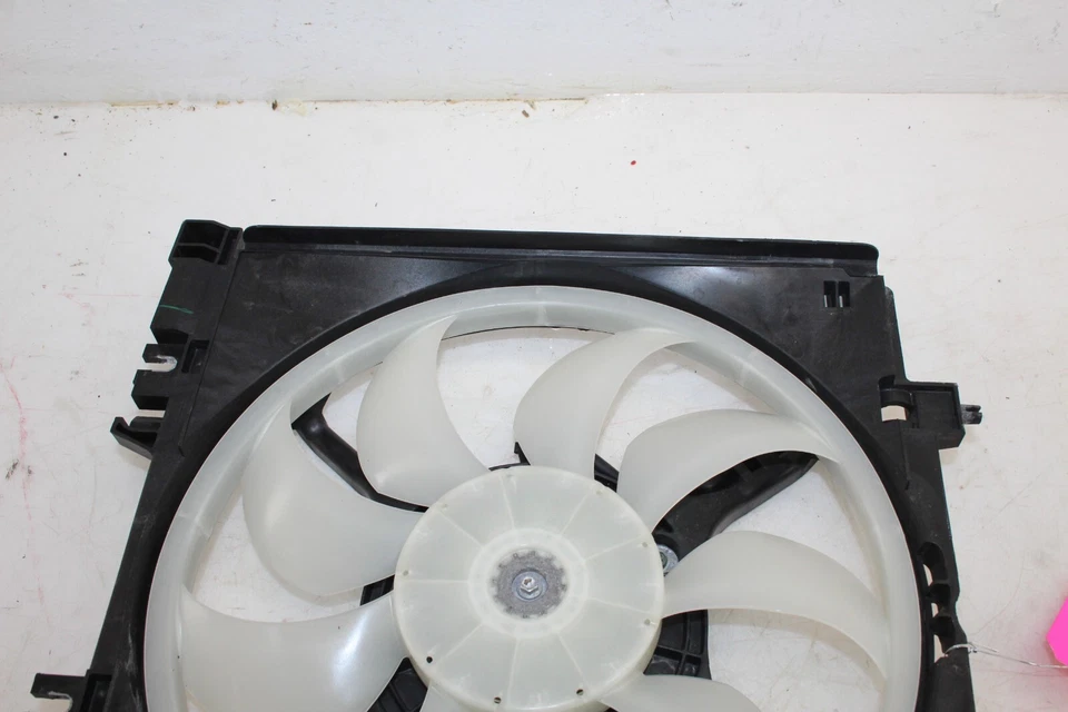 Ventilador de radiador Subaru WRX 2015-2021 OEM FC14 Foto 4 de 4