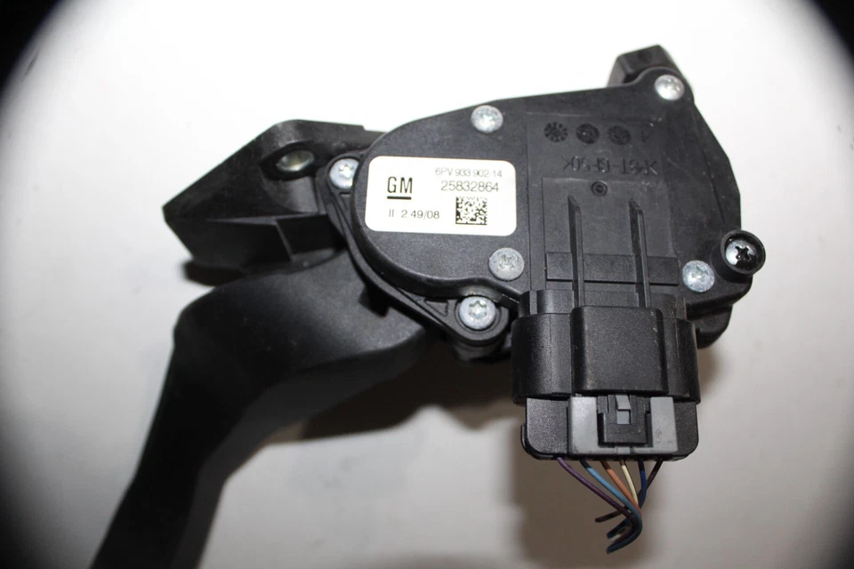 Chevrolet Silverado 2007-2011 acelerador acelerador pedal sensor de posición 25832864 OEM Foto 3 de 3