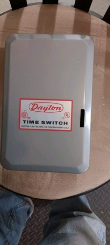 Dayton 6X762 Program Timer W/Skipper - Picture 2 of 5