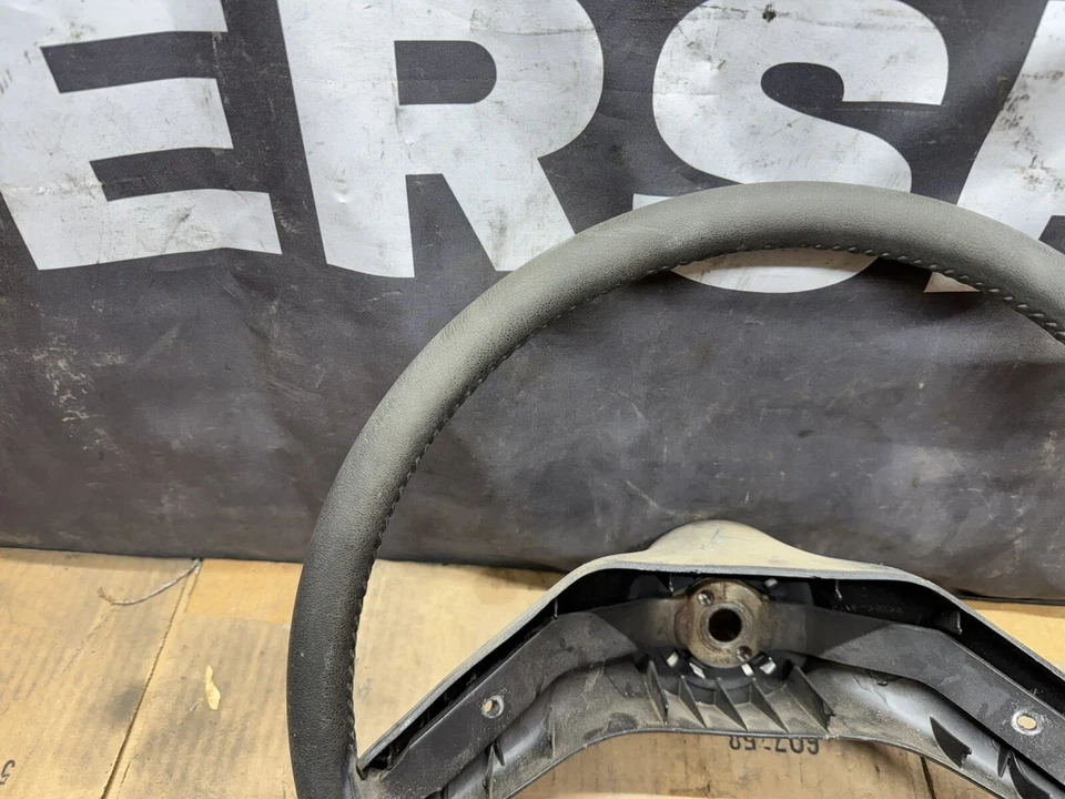 87 - 91 Volante Ford F150 F250 F350 Bronco OEM Foto 2 de 4