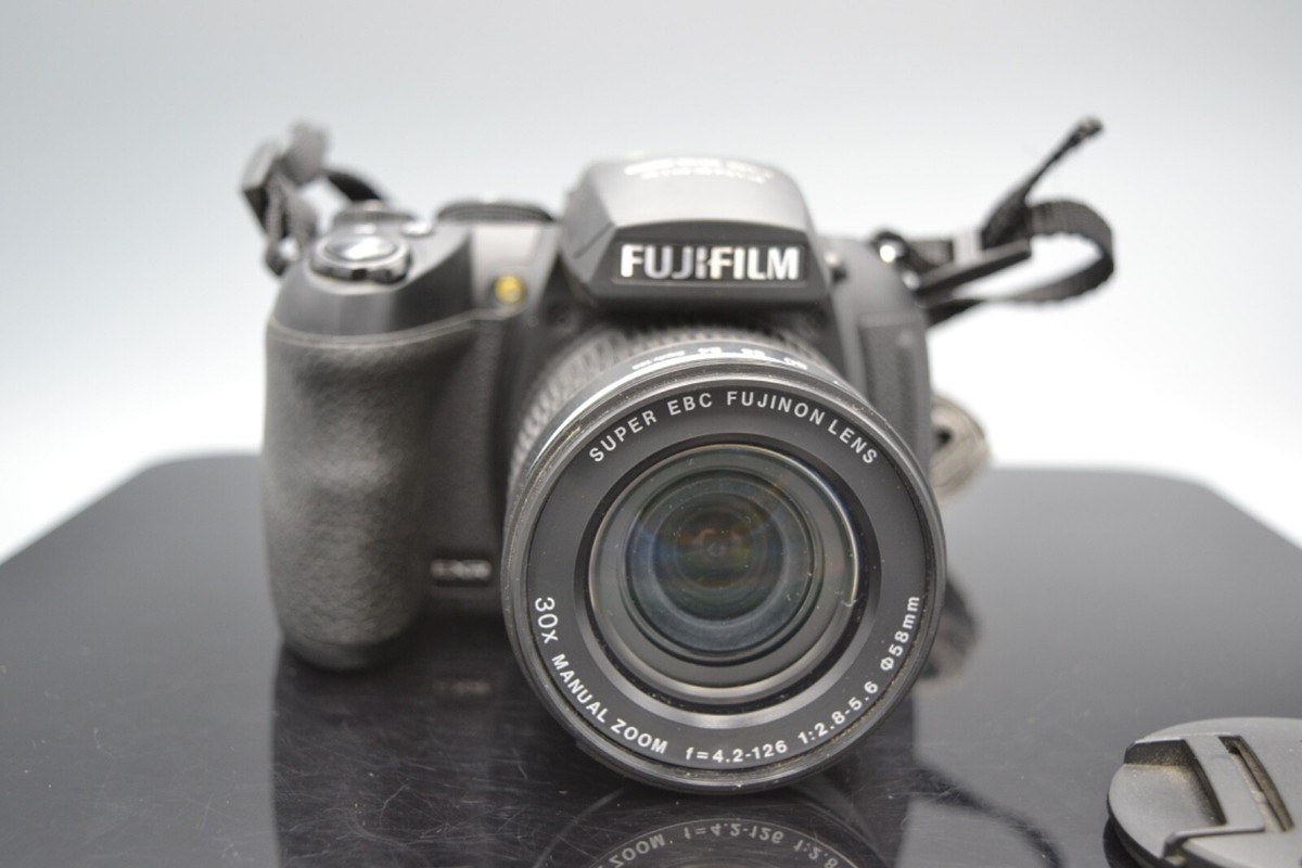 Fujifilm Digital Camera Finepix HS25EXR 30X Lens 24-720mm TESTED