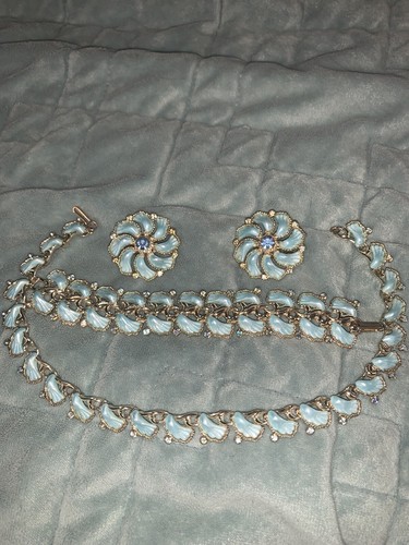 Leru Halskette, Ohrringe und Armband
