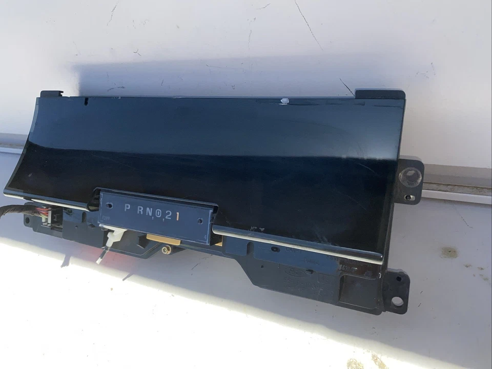 Комплект датчиков цифрового спидометра Lincoln Town Car 1995-1997 F5VF-10849-AF - Изображение 3 из 4