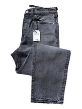 Levi's Premium Women's Wedgie Straight Jeans Size: 28 x 28