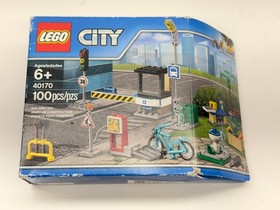 LEGO CITY: Build My City Accessory Set (40170) Brand New & Factory Sealed