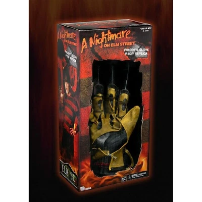 Neca - A Nightmare On Elm Street - 1984 Freddy`s Glove