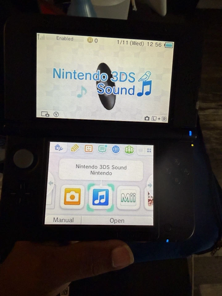 Nintendo 3DS XL Persona Q: Shadow of the Labyrinth Edición Limitada Portátil Foto 3 de 4