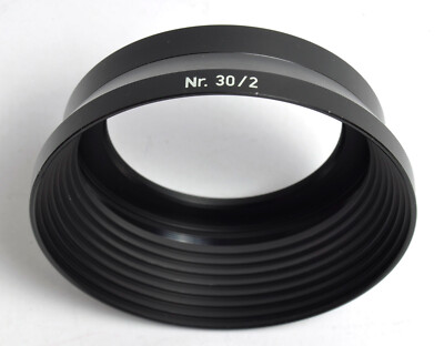 62 mm Schneider-Kreuznach No. 30/2 Metall Gegenlichtblende. Round lens hood.