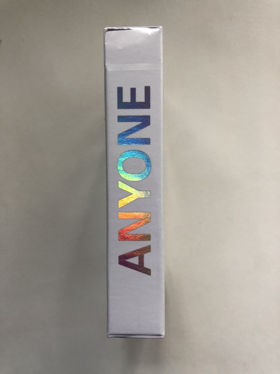 Anyone Worldwide Dan and Dave Smoke Holographic Gilded