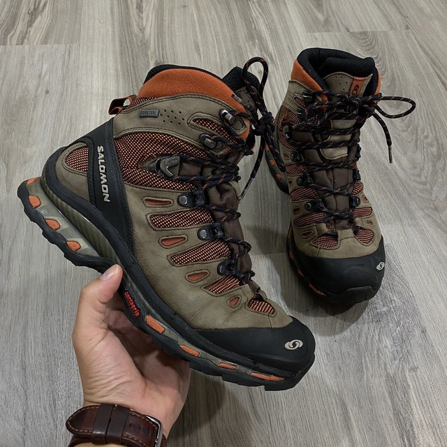 salomon hiking shoes mens sale