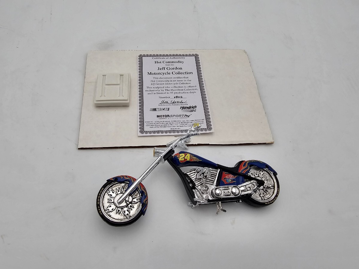 Rare Hamilton Collection Jeff Gordon Motorcycle 24 DUPONT Hot Commodity