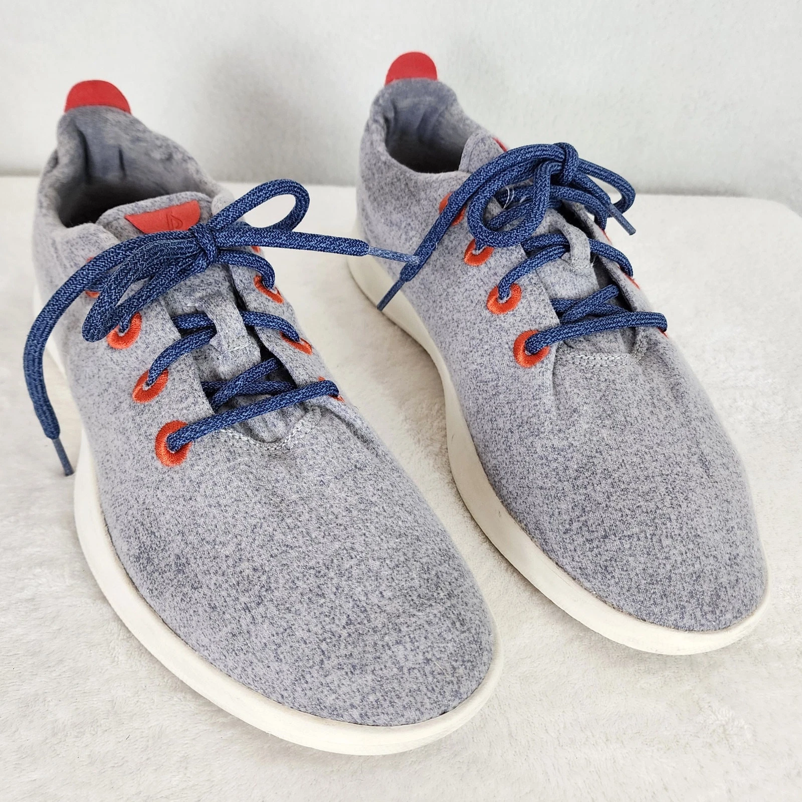 Allbirds Mens Wool runners 0100. Light grey with orange and blue accent. EUC 12