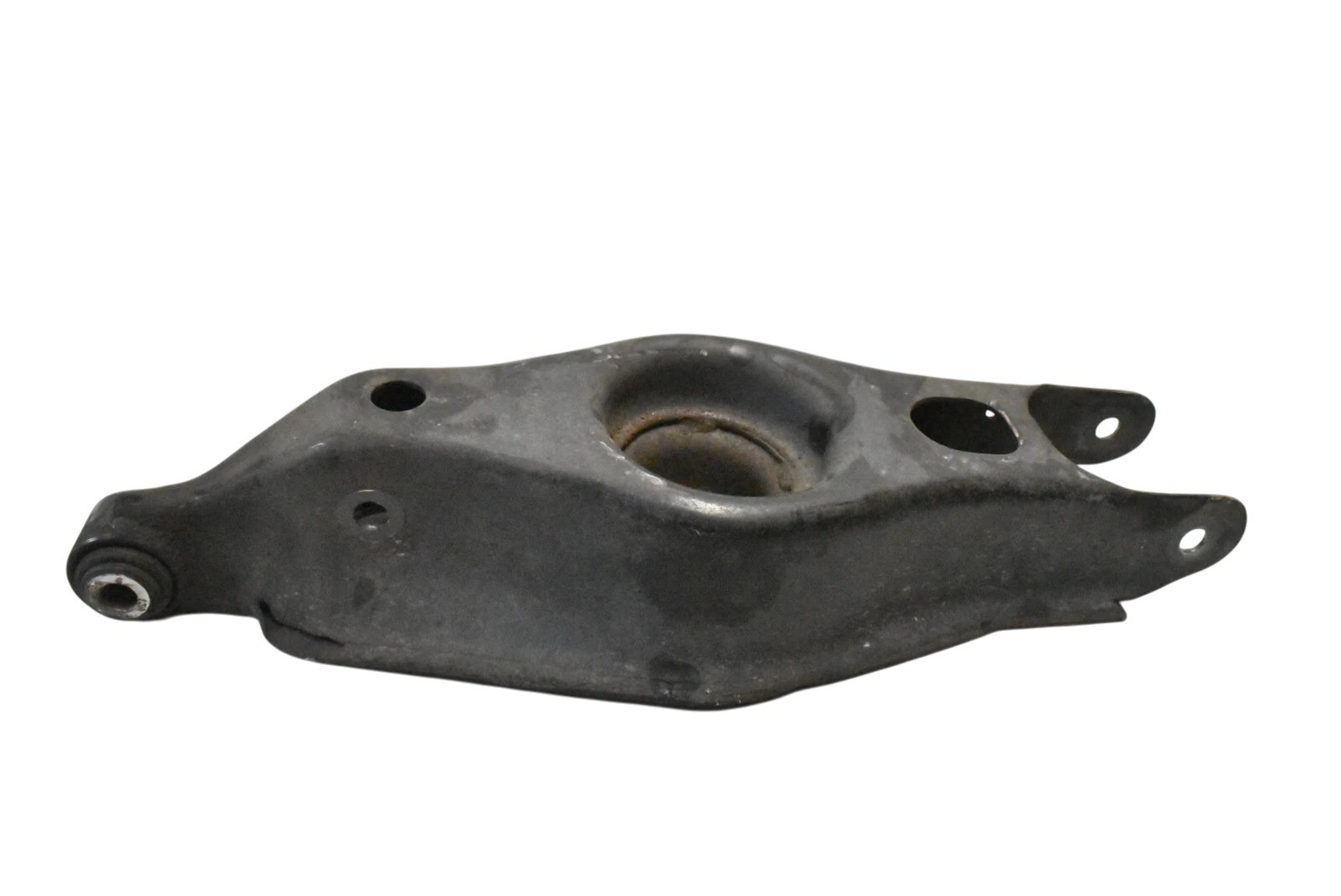 14-18 Maserati Quattroporte Rear Left Side Lower Control Arm Spring Perch OEM