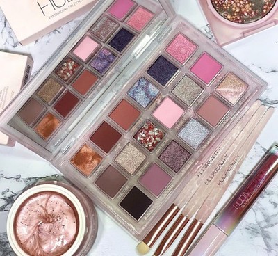 Rosenquarz Lidschatten Huda Beauty Dupe Palette Shimmer Crystal.