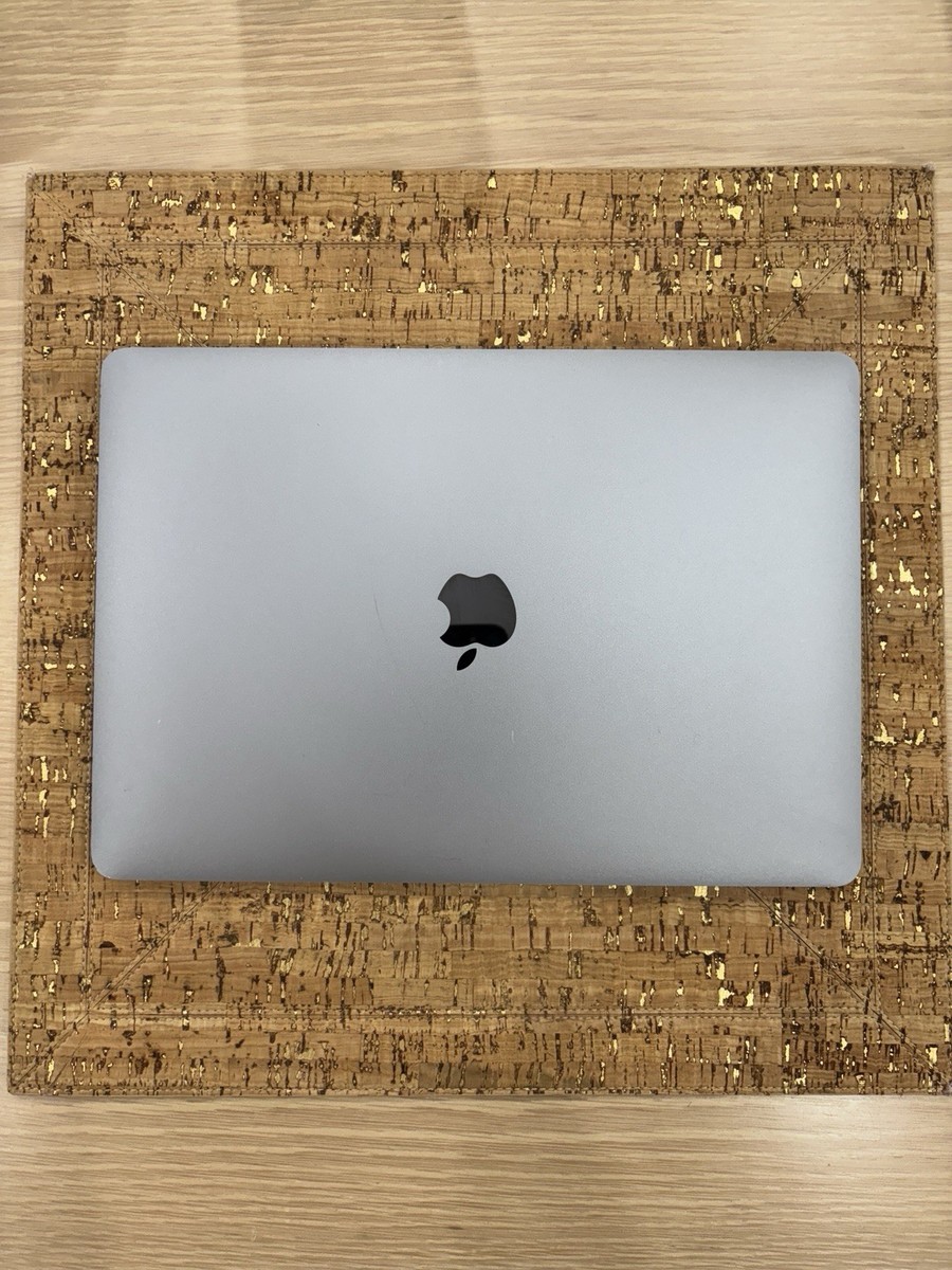 2020 Macbook Air m1 8GB 256GB 7 Core GPU functions Parts/Not