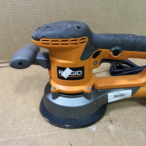 RIDGID Corded 120V 4.4A 6 In. Variable-speed Dual Random Orbit Sander R2611 Z249 - Picture 3 of 5