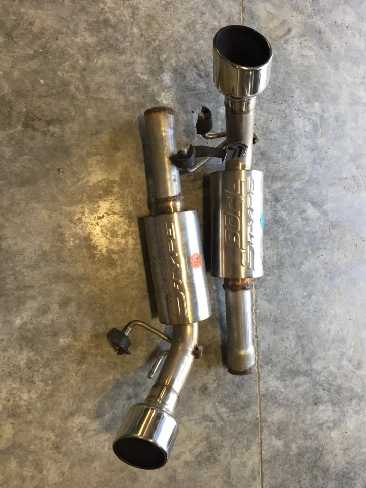 Выхлопная труба Borla ATAK с задней осью и полированными наконечниками 4,5 дюйма для Chevrolet Camaro SS 10–13 годов выпуска - Изображение 3 из 4