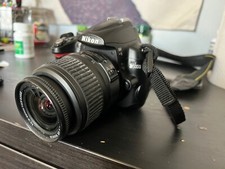 Nikon 25454 D5000 Digital SLR Camera with 18-55mm VR Lens - Black 