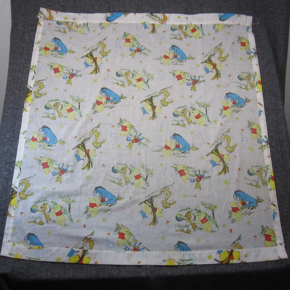 Panel de cortina de colección Disney Winnie the Pooh decoración de guardería Perma-Prest Eeyore 42x45 Foto 3 de 4