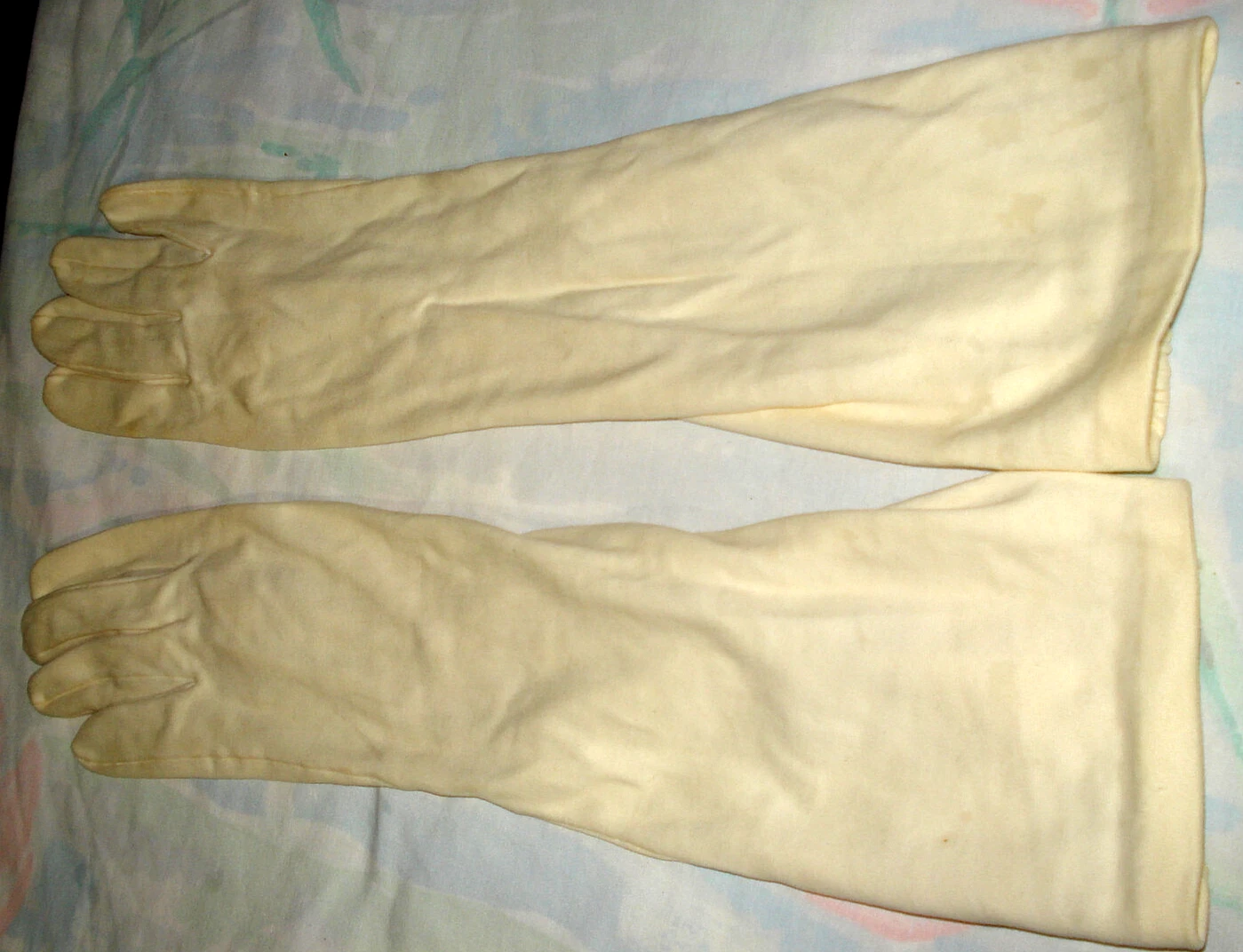 Couleur ivoire vintage Gants coton longueur opéra taille 6,5 froncés @ poignet