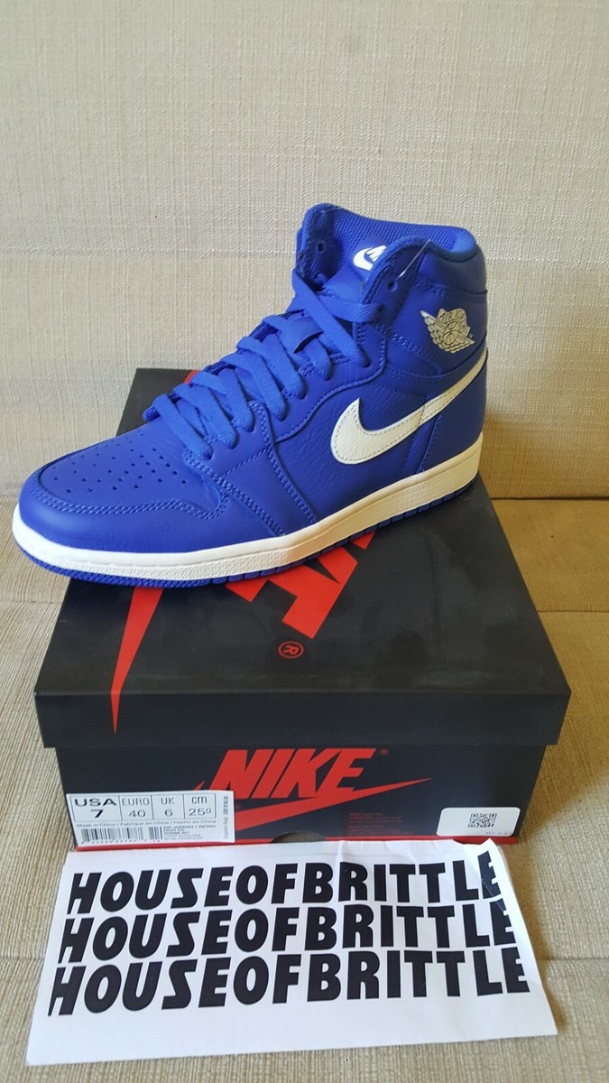 Nike Air Jordan 1 Retro High OG Hyper Royal Size 7