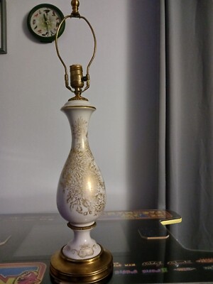Vintage Paul Hanson Co NY White Porcelain Lamp. Gold Trim