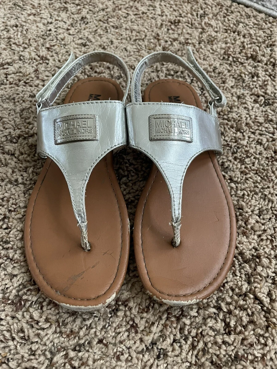 Michael Kors girls sz 3 classic silver sandals Cute eBay #27 Michael Kors girls sz 3 classic silver sandals Cute eBay