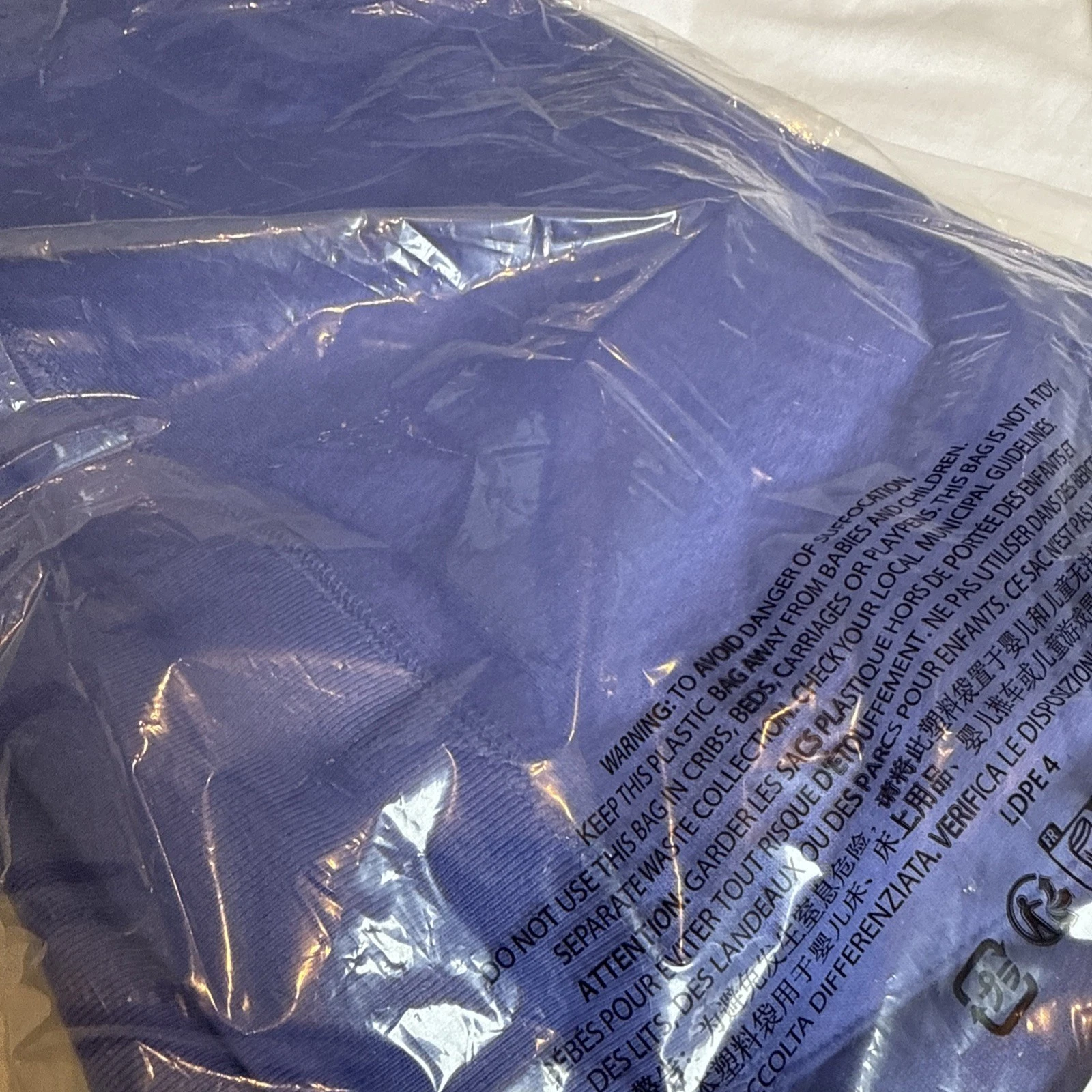 Felpa con cappuccio Supreme Futura logo taglia large viola viola senza scatola