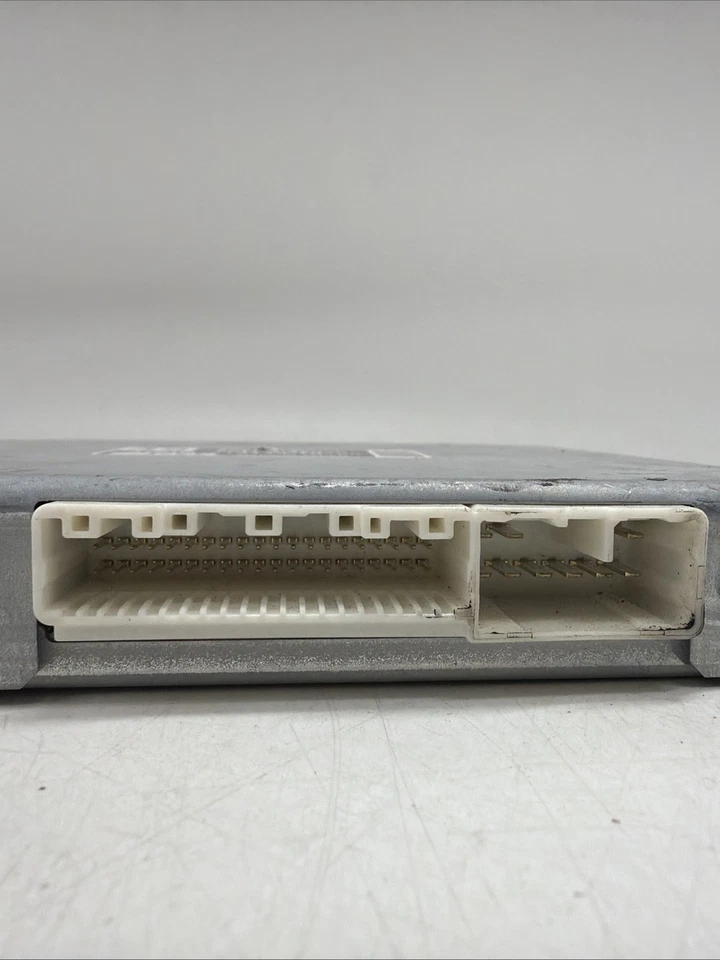 Módulo controlador de asistencia de estacionamiento Toyota Land Cruiser 2004-2007 86792-60050 OEM Foto 4 de 4