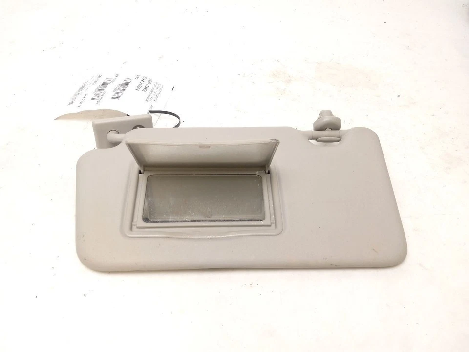 Parasol conductor compatible con Nissan Versa 2014-2015 OEM Foto 2 de 4