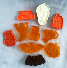 10 Vintage Halloween Cookie Cutters Amscan, H...