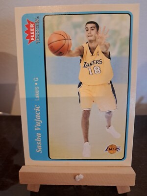 Sasha Vujacic Rookie Lakers Fleer Tradition 04/05 #247