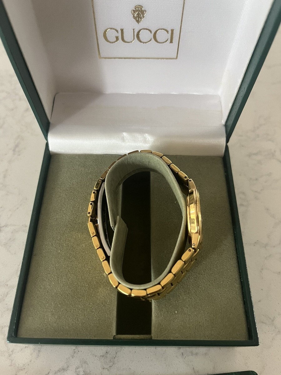 Vintage GUCCI Ladies Watch 3300.2 L 18K Gold Plated Black Vintage GUCCI Ladies Watch 3300.2 L 18K Gold Plated Black