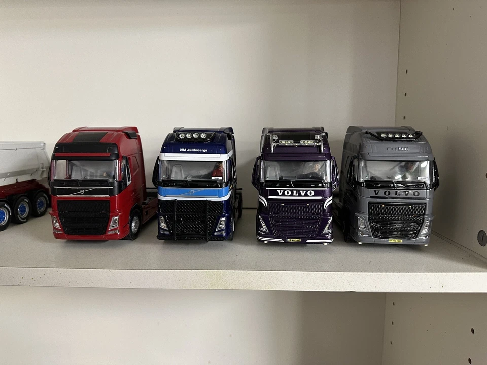 Siku Control LKW Volvo / Scania / MAN / Lackierung Umbau Lichtumbau - Bild 4 von 4