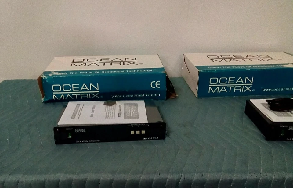*LOT OF 2* New Ocean Matrix Model Part OMX-4007 3x1 VGA/XGA Switcher - Image 2 of 4