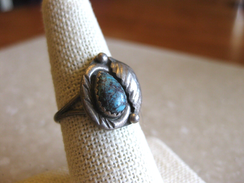 Vintage Southwestern Artisan Turquoise Ring, Feather Along One Side / Size 7 + - Picture 3 of 8