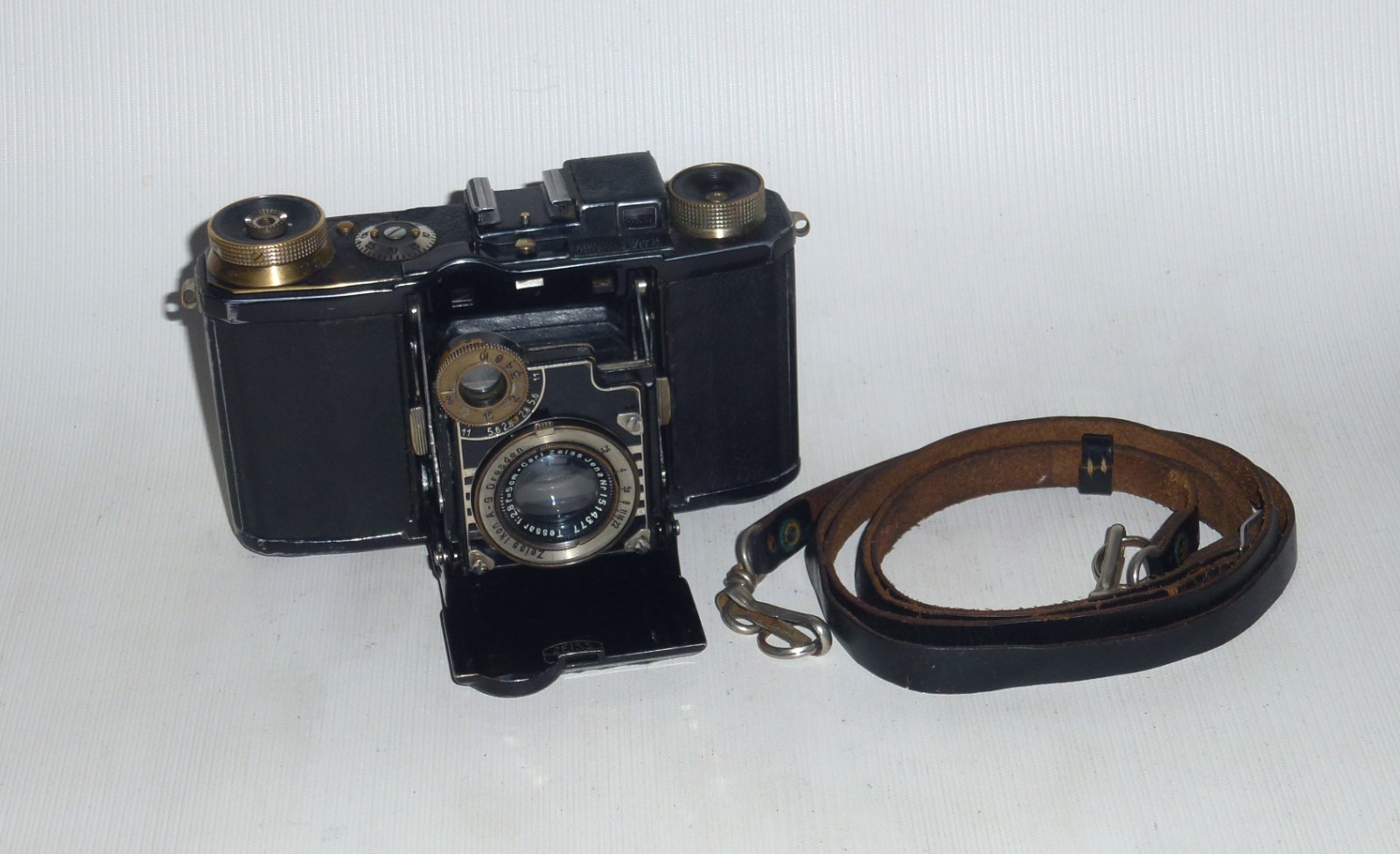Super Nettel Black Zeiss Ikon Folding Camera+50mm f/3.5 Tessar Lens