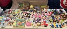 Huge Lot 190+ Scooby Doo Monster Trucks Rudolph Disney Hello Kitty Toys Cake Top