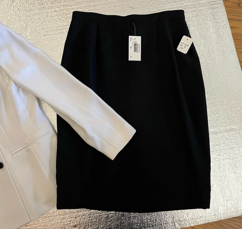 Le костюм миниатюрный костюм из двух частей 6P белый блейзер и 8P черный прямой юбка комплект - Изображение 3 из 4