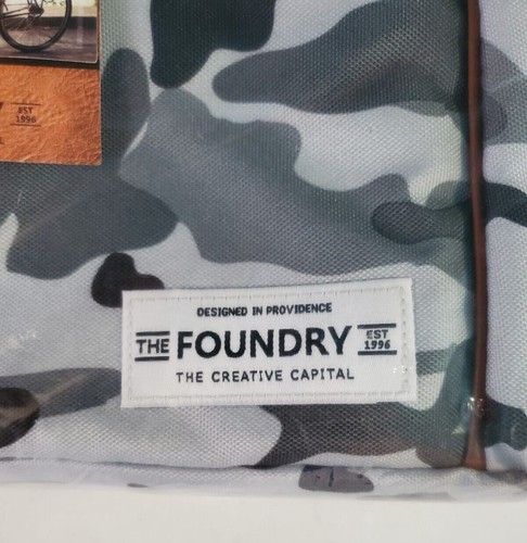 The Foundry Camo Insulated Lunch Bag New w Tags Gray Camouflage Lunch Bag - Picture 3 of 5