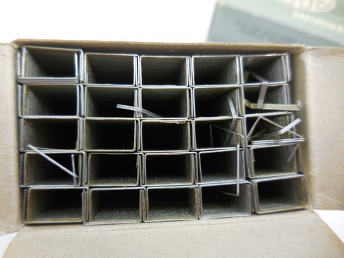 Vintage Genuine Rapid Isaberg Staples 4 Boxes 43/6 Swedish Quality NEW - Picture 5 of 7
