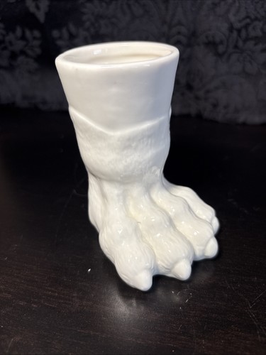 Weißer Krallenfuß Schnapsglas Keramik