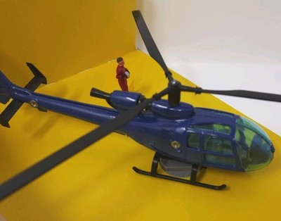 Solido No.381 B Diecast Model Helicopter. Helicopter Gazelle