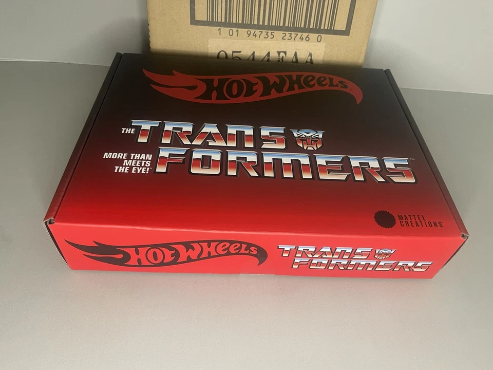 Hot Wheels Transformers Optimus Prime Mattel Creations Sealed w/Shipping Bo - Image 2 of 4