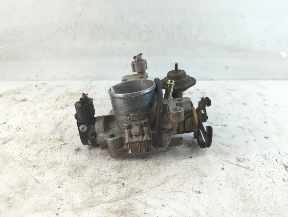 1994-1995 Toyota Camry Throttle Body T4NVH - Image 3 of 4