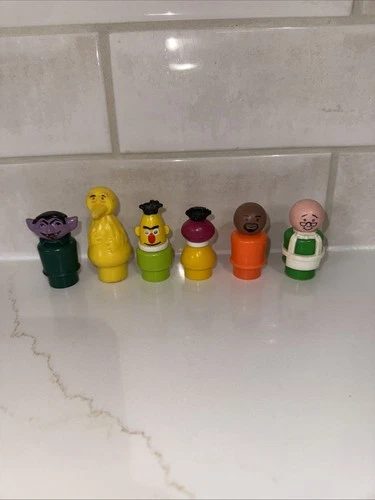Vintage Sesame Street Little People Lot Of 6 Figures 1970s Retro Toys