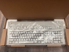 Apple Extended Keyboard II M0312 BRAND NEW IN THE BOX ADB