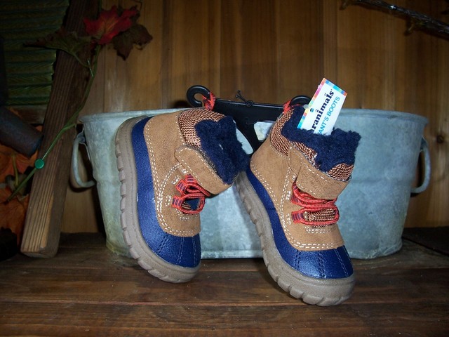 infant boots size 4