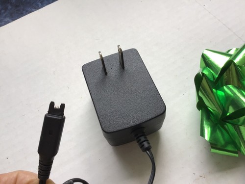 MOTOROLA A/C Power Supply SPN 4992A - Picture 5 of 6